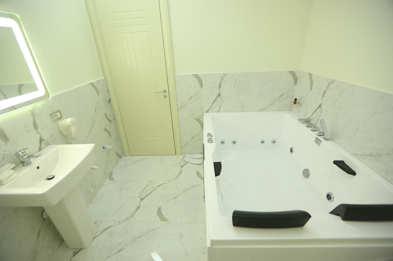 Hotel Vllaznia Shkodër Eksteriør billede